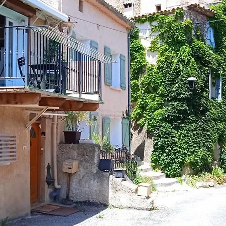 Сasa de vacaciones Maison De Village En Provence Puimoisson